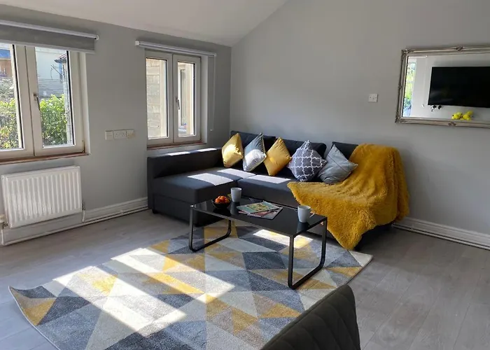 The Terrace - Annexe With Views