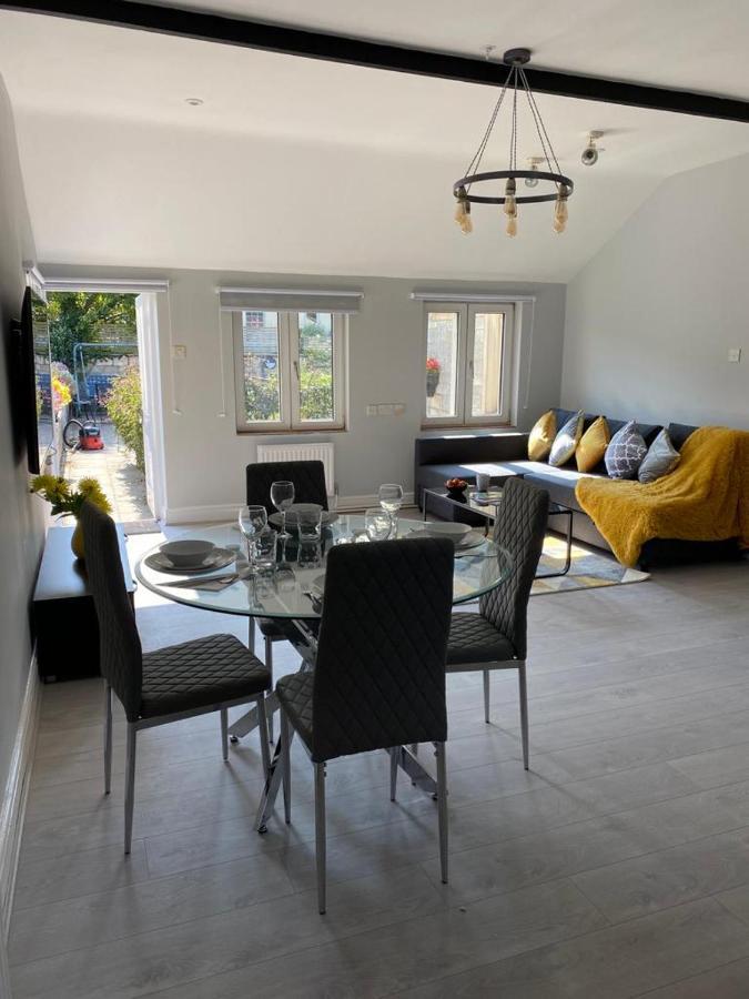 The Terrace - Annexe With Views Apartment Bathford